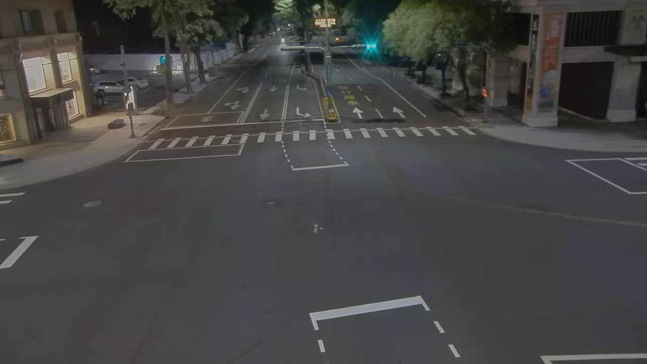 五權西路/美村路(右側車流往南屯交流道)