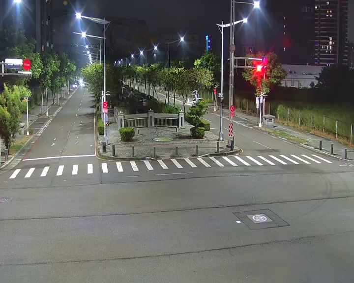 洲際路/豐樂一街(右側車流往四平路)Zhouji Rd./Fengle 1st St. (Right side Traffic flow to Siping Rd.)