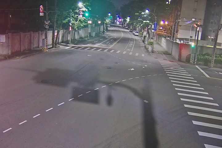 (太平)中山路/大興路(右側車流往祥順路方向)