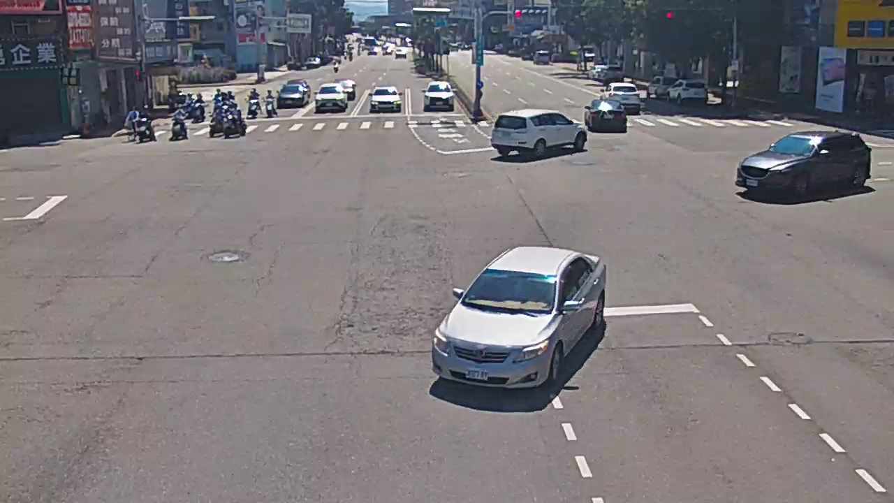 文心南路/復興路(右側車流往高工路)