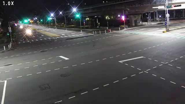 台中市南區建國北路/文心南路(右側車流往東興路)
