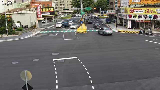 忠明南路/復興路(右側車流往中投公路)