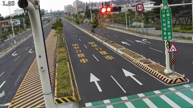 市政路/安和路(右側車流往工業區一路)