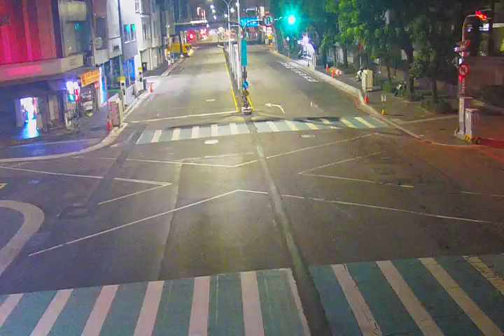 三民路/育才街(右側車流往公園路) Sanmin Rd./Yucai St.(Right side Traffic flow to Gongyuan Rd.)