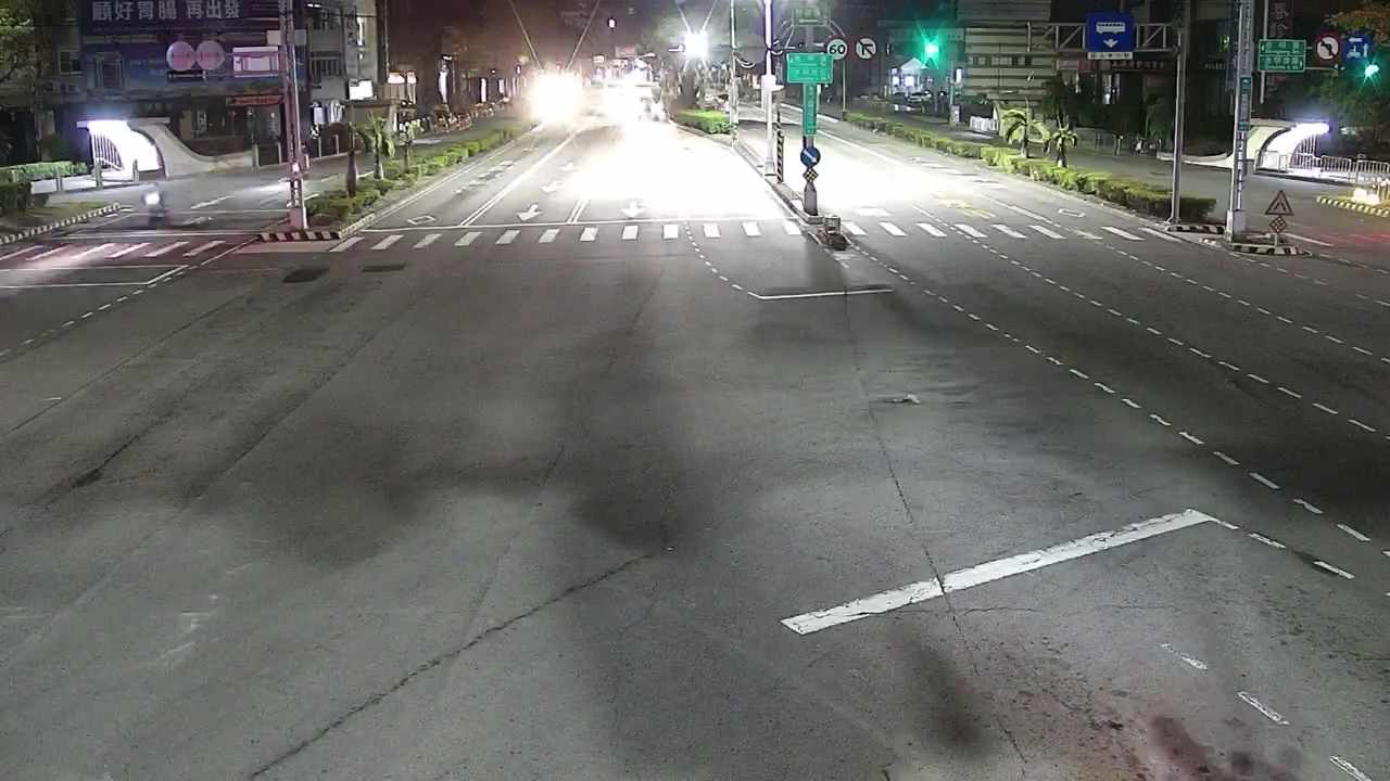 臺灣大道/忠明路(右側車流往台中車站)