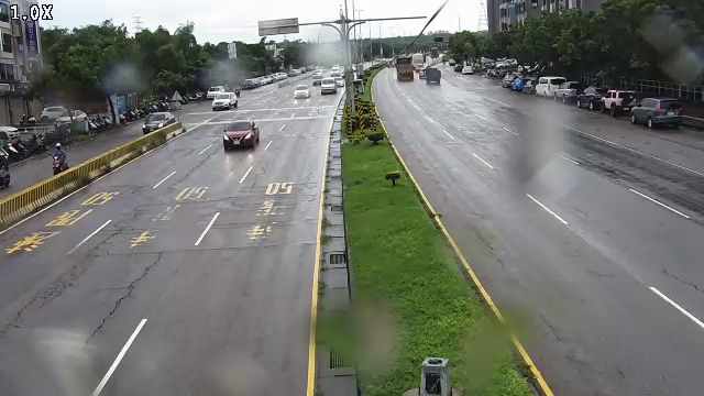 向上路六段(右側車流往環中路)