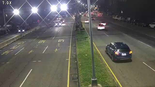 向上路六段 (右側車流往環中路)